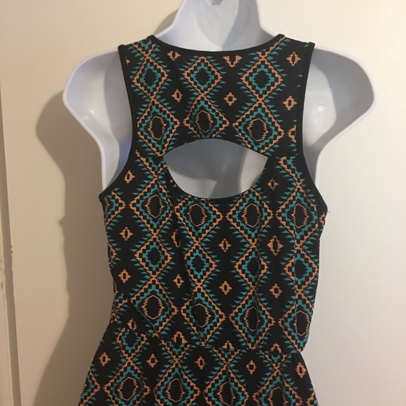 Dress - Picture 2 of 6